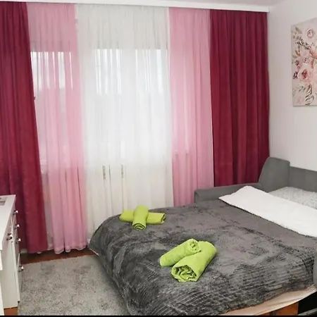 公寓 Planinska Kuca Jahorinka *